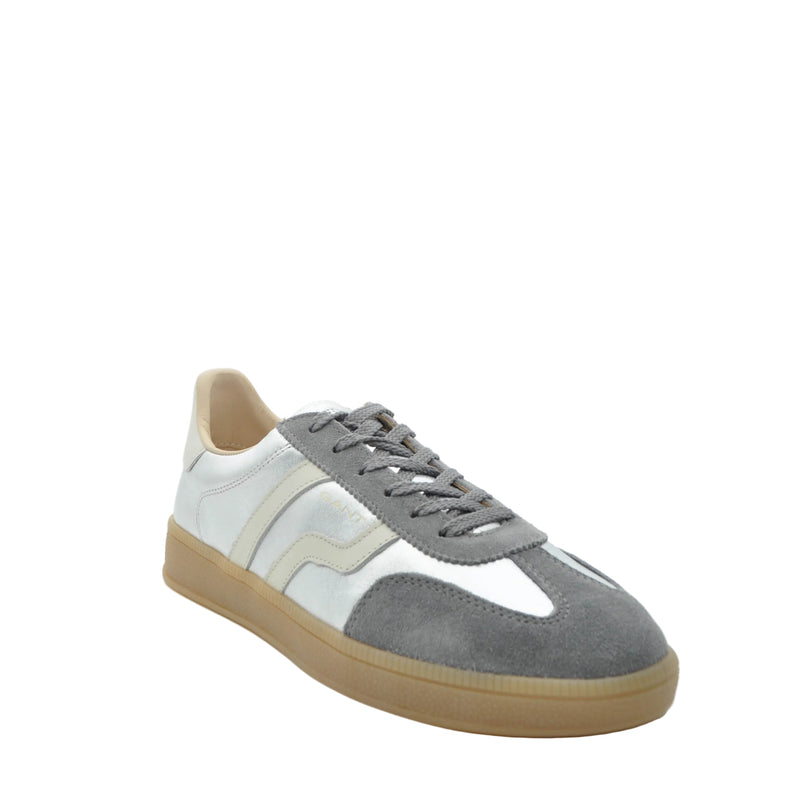 Load image into Gallery viewer, grey casual sneaker
