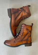 Load image into Gallery viewer, ladies brown flat boots