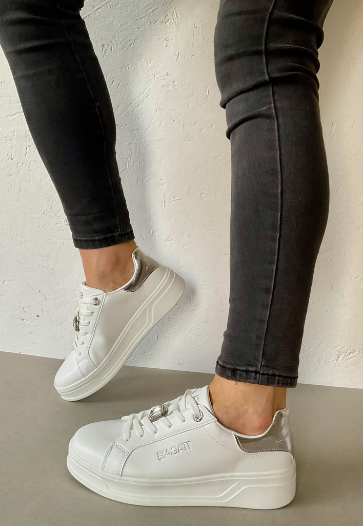white casual ladies trainers