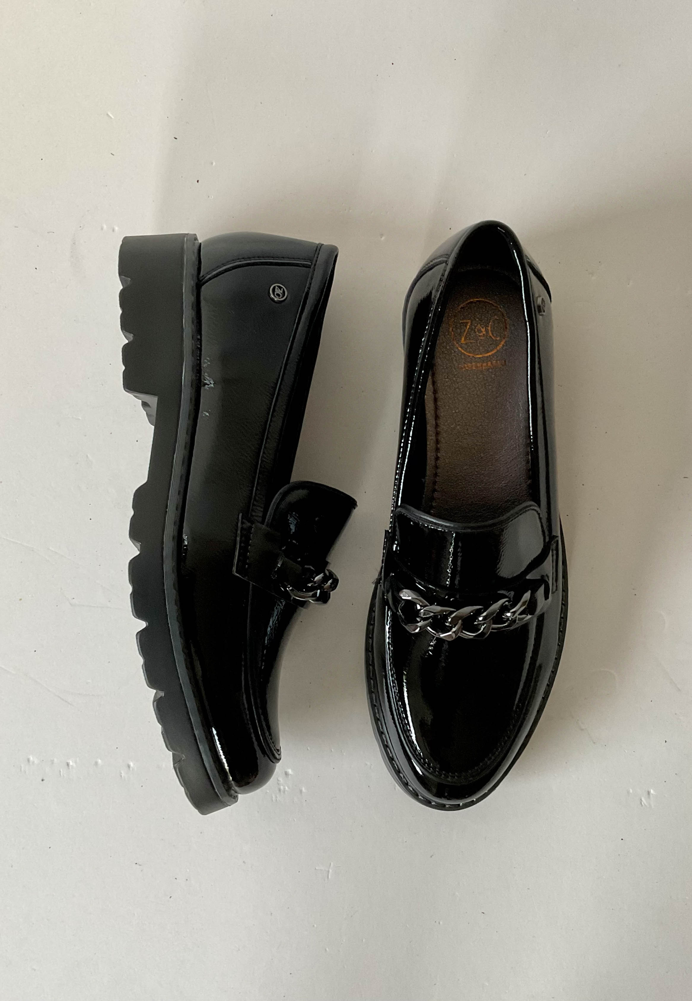 ladies black shoes