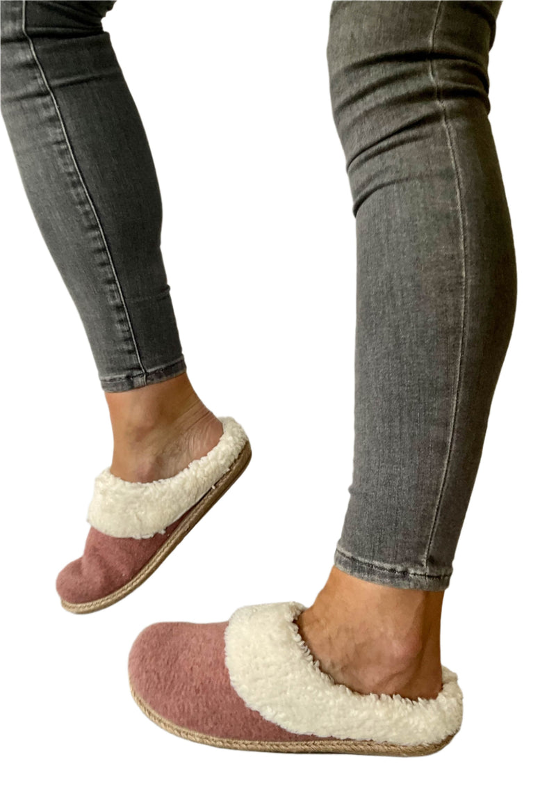 Load image into Gallery viewer, toni pons slippers
