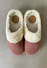Load image into Gallery viewer, toni pons pink slippers