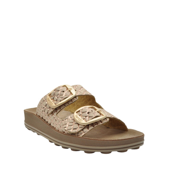 croc casual sandals