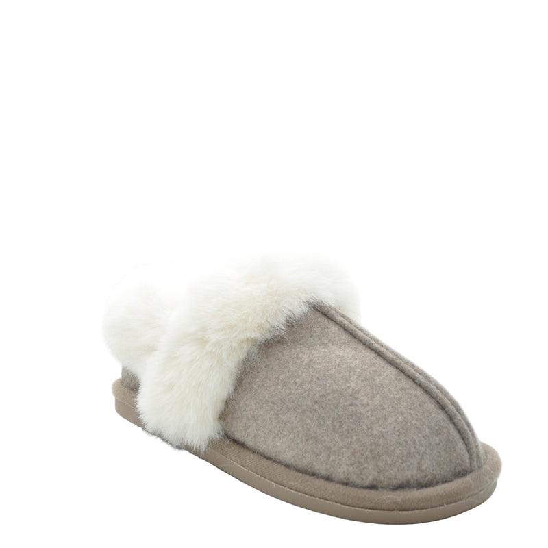 Load image into Gallery viewer, mule slippers
