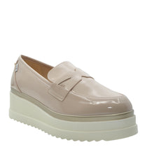 Load image into Gallery viewer, beige platform loafers