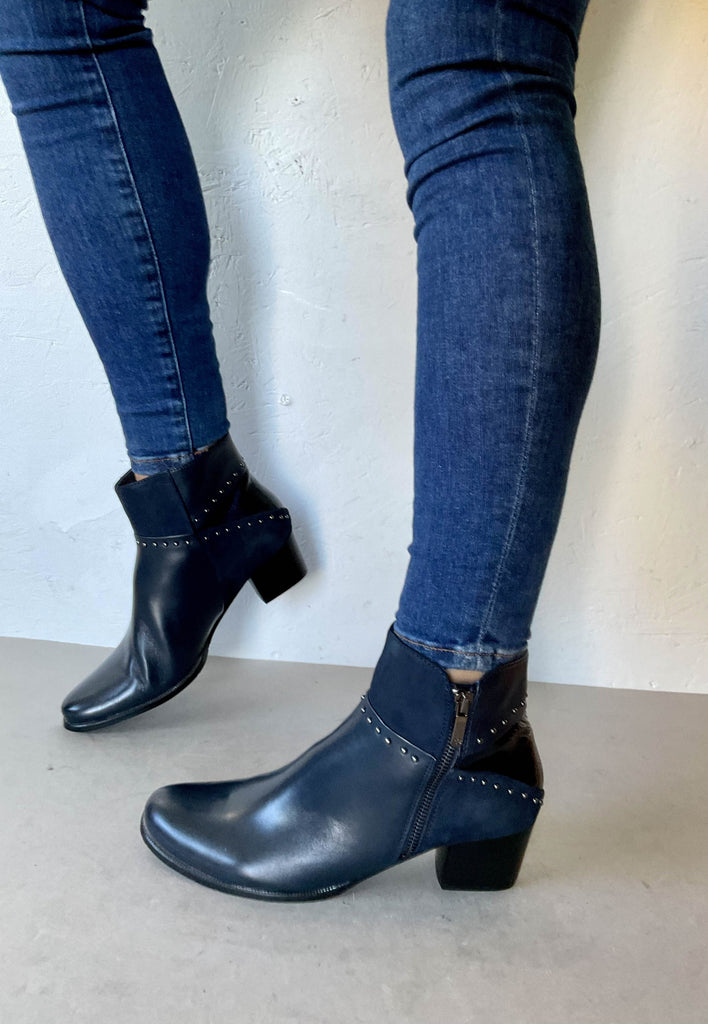 regarde le ciel navy boots