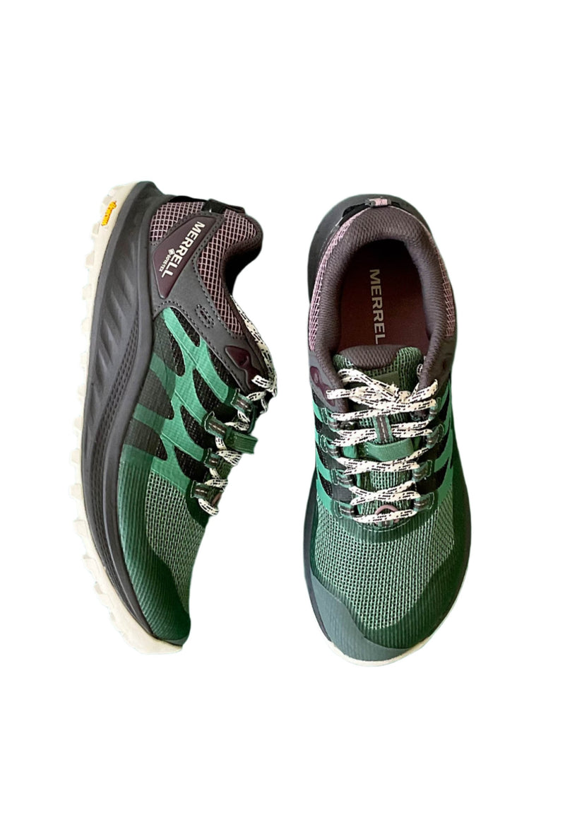 Load image into Gallery viewer, waterproof trainers
