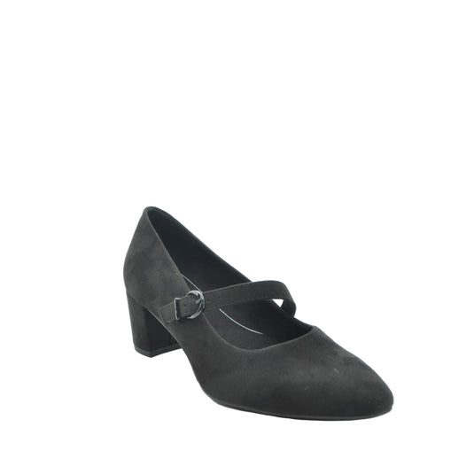 black low heel court shoes