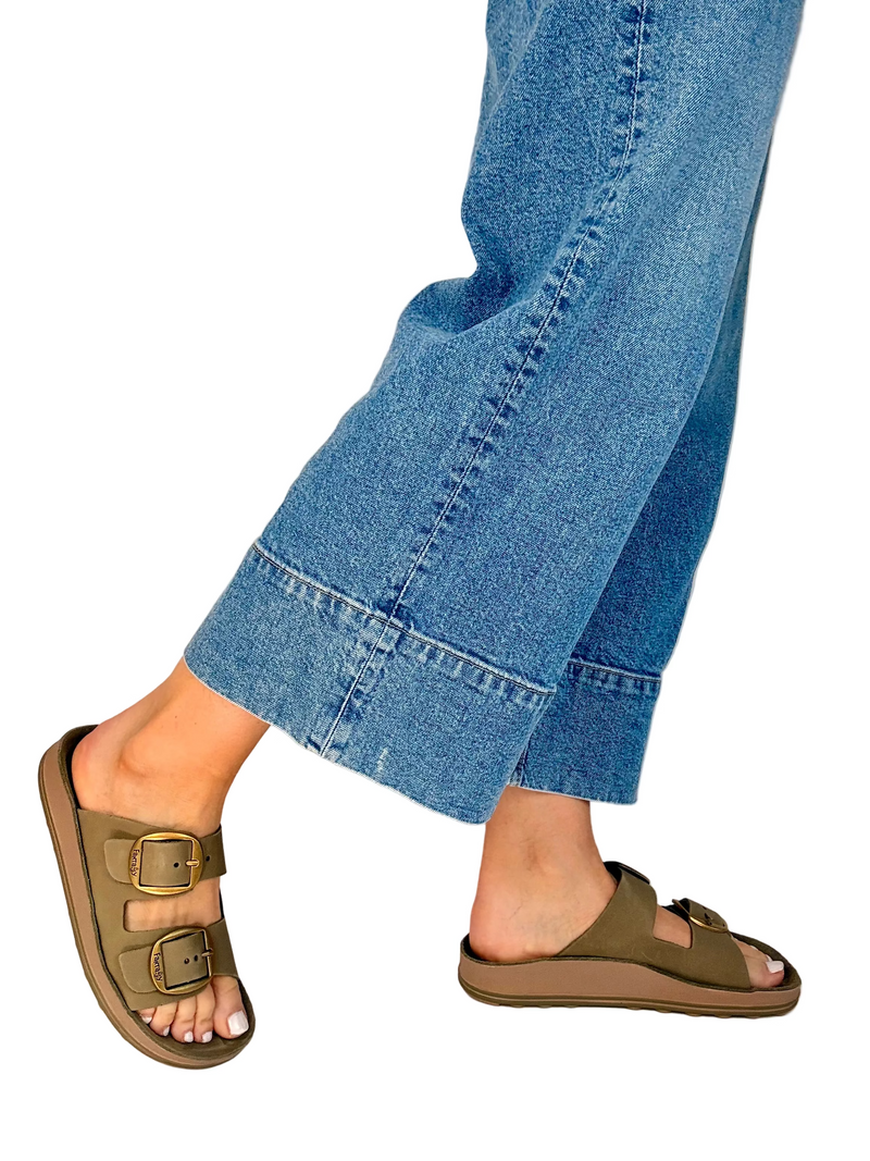 Load image into Gallery viewer, kaky sandals
