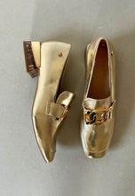 Load image into Gallery viewer, gold flat shoes