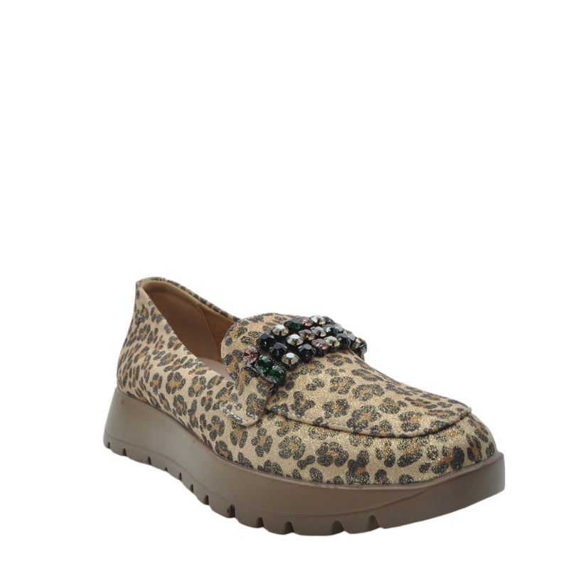 Load image into Gallery viewer, womens moccasin leopard print shoes
