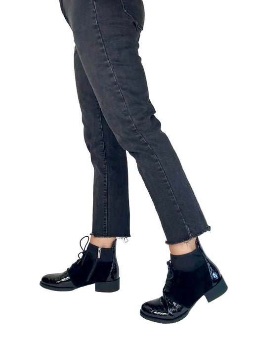 lace up flat boots for women