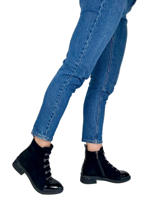 loretta vitale boots