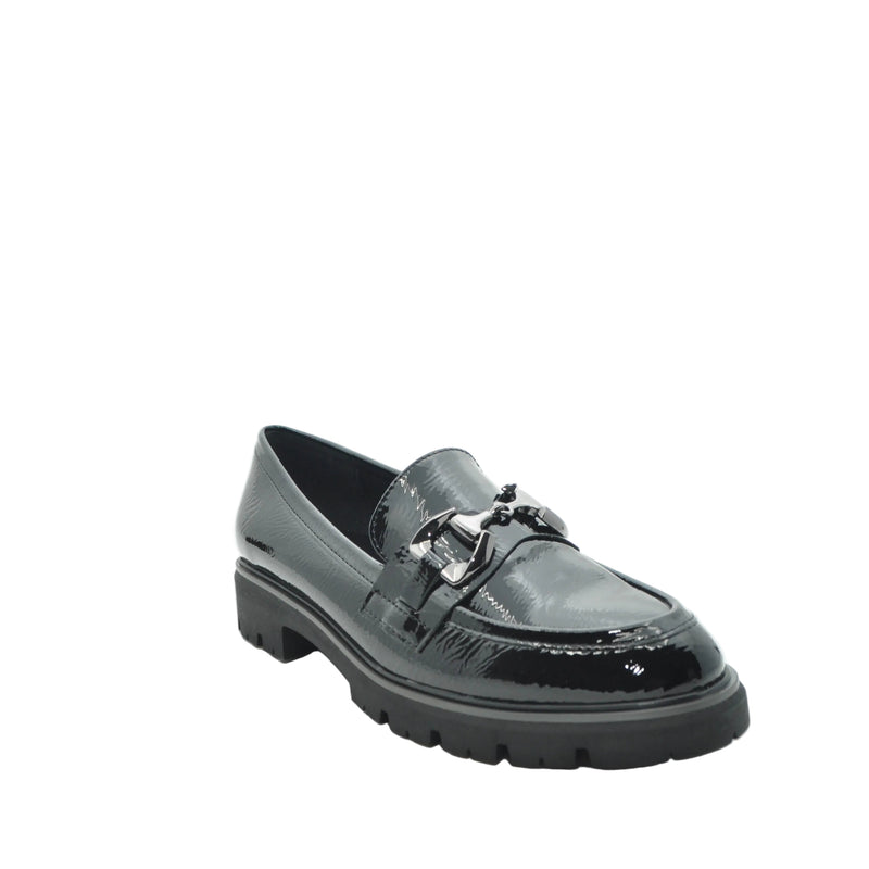 Load image into Gallery viewer, black patent loafers
