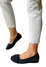 Load image into Gallery viewer, gabor navy flat shoes