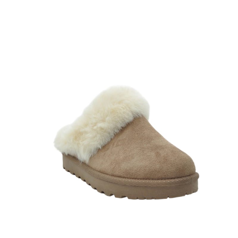 Load image into Gallery viewer, comfortable slippers
