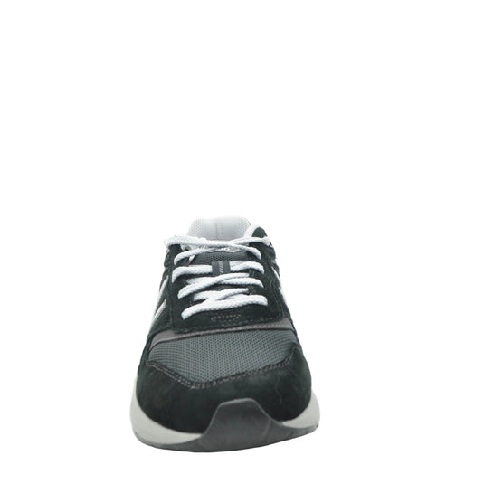 mens trainers