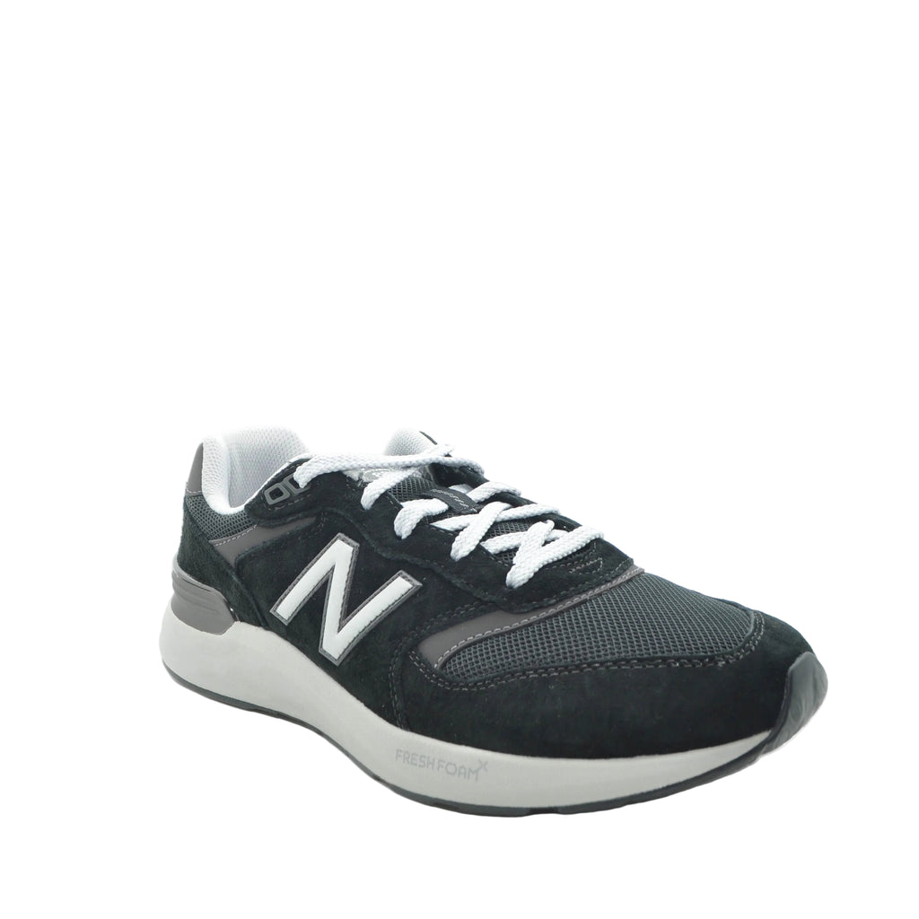 mens casual trainers