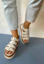 Load image into Gallery viewer, clarks ladies sandals