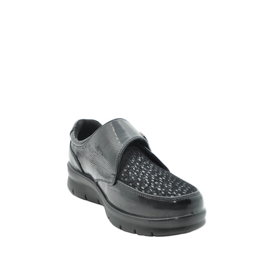 extra wide fit shoes for women