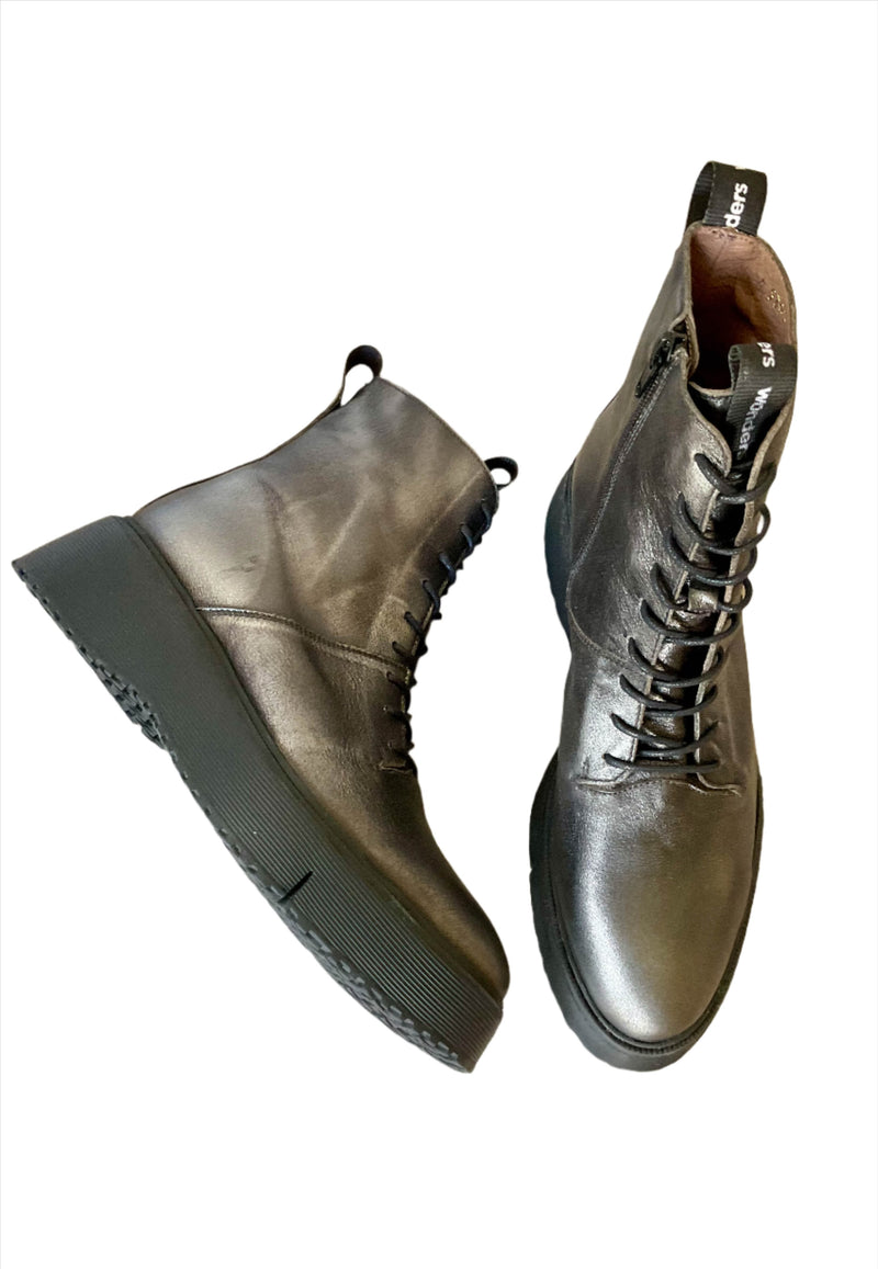 Load image into Gallery viewer, wonders pewter boots
