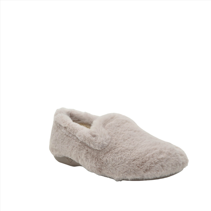 Load image into Gallery viewer, pink slippers
