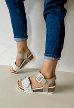 Load image into Gallery viewer, josef seibel sandals
