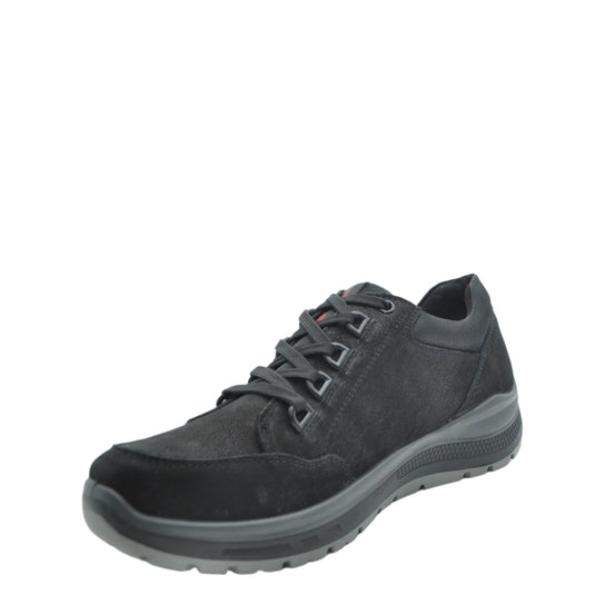 black walking shoes