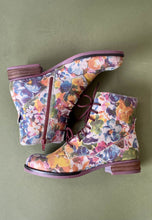Load image into Gallery viewer, josef seibel multi coloured boots