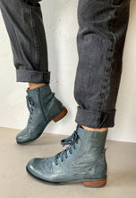 Load image into Gallery viewer, josef seibel blue boots