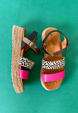 Load image into Gallery viewer, pink flatform sandals