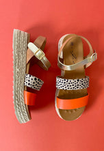 Load image into Gallery viewer, espadrille platform sandals