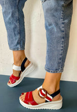 Load image into Gallery viewer, redz wedge sandals