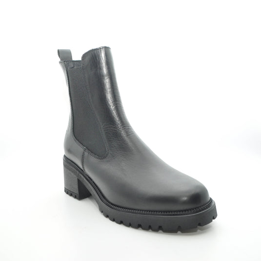 black pull on tamaris boots
