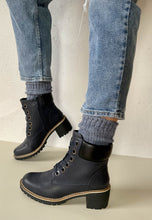 Load image into Gallery viewer, navy womens ankle boots