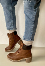 Load image into Gallery viewer, Drilleys brown womens boots