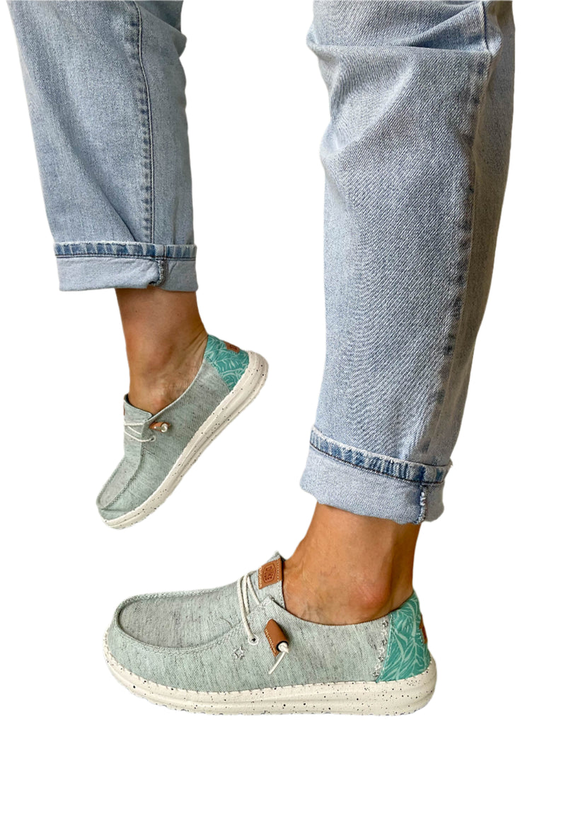 Load image into Gallery viewer, hey dude shoes for women
