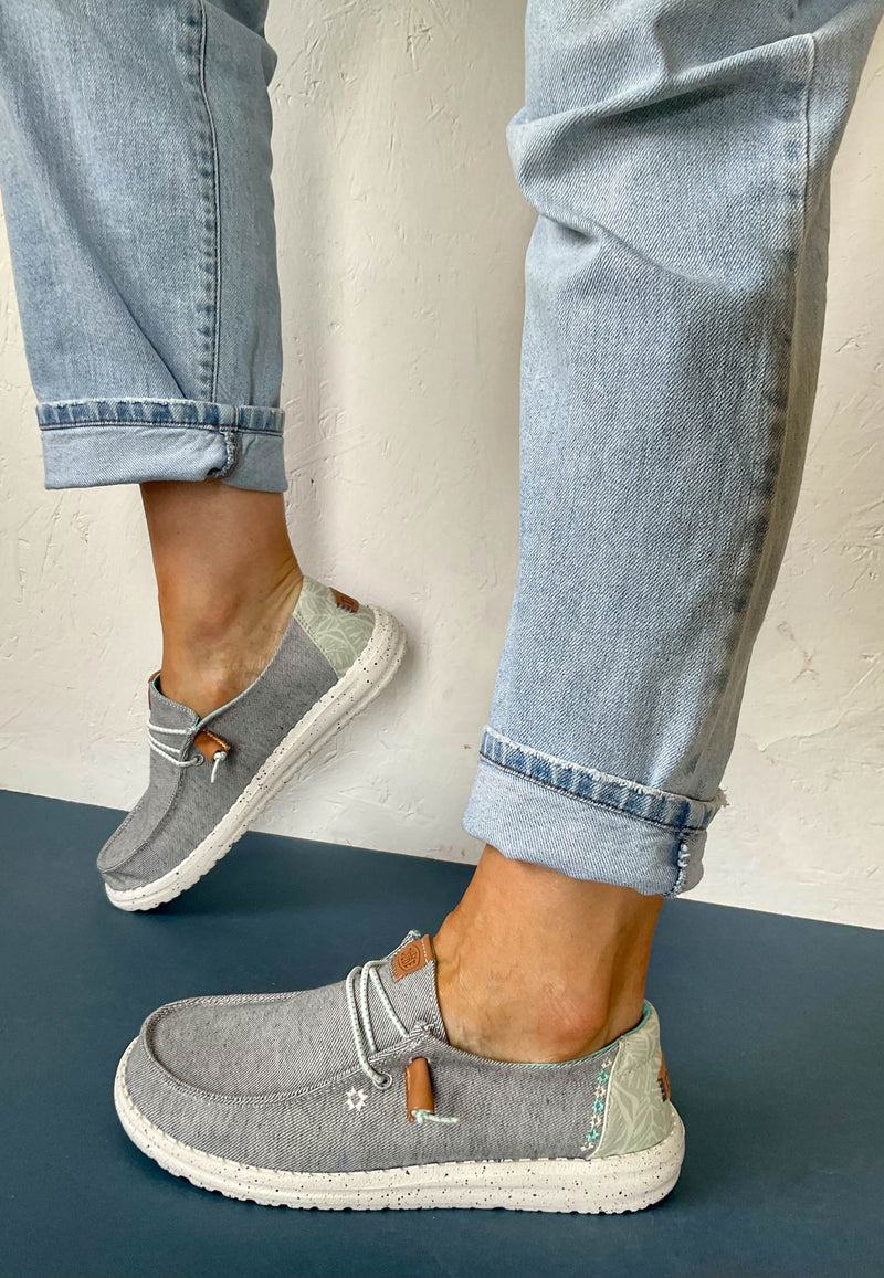 Load image into Gallery viewer, hey dude navy shoes
