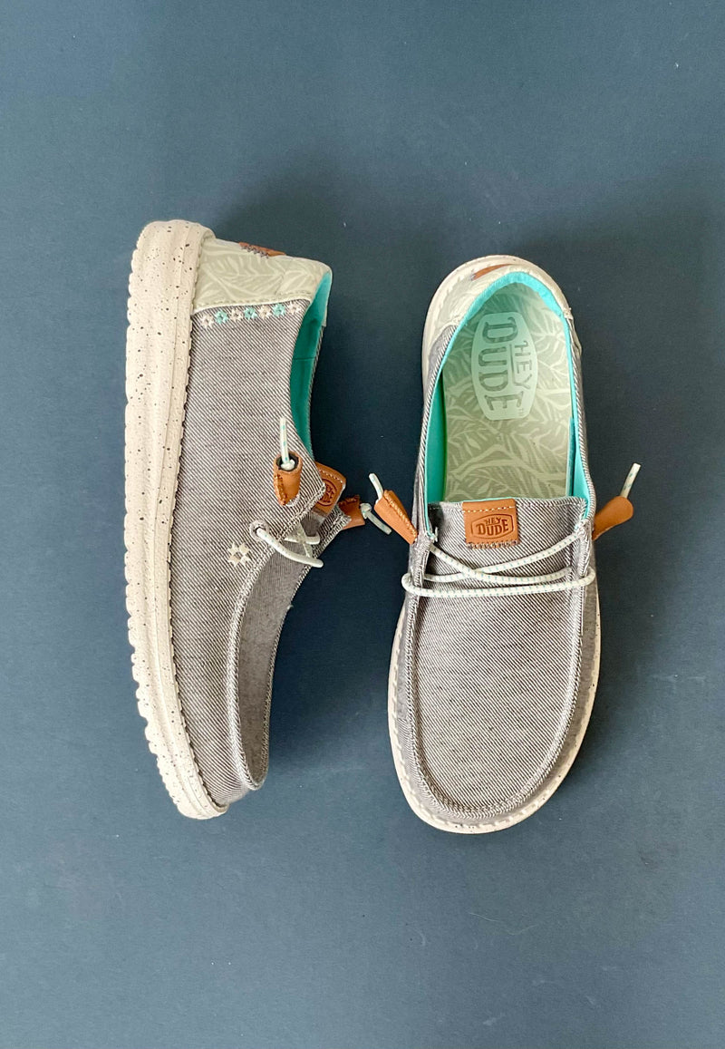 Load image into Gallery viewer, hey dude shoes for ladies
