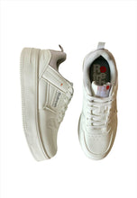 Load image into Gallery viewer, white leather trainers