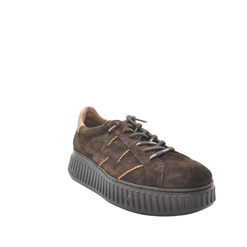 Load image into Gallery viewer, brown suede trainers
