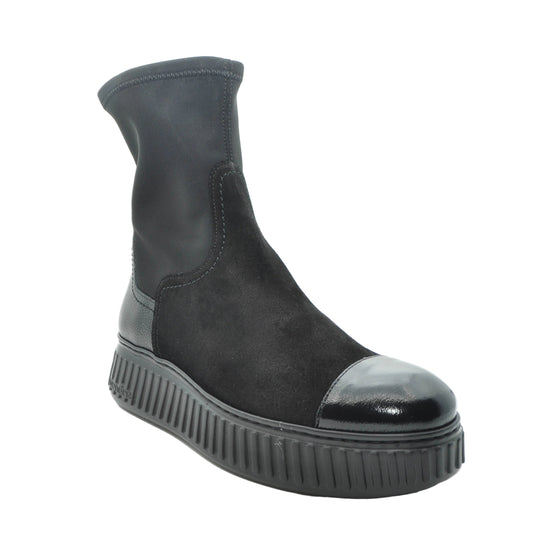 black platform boots