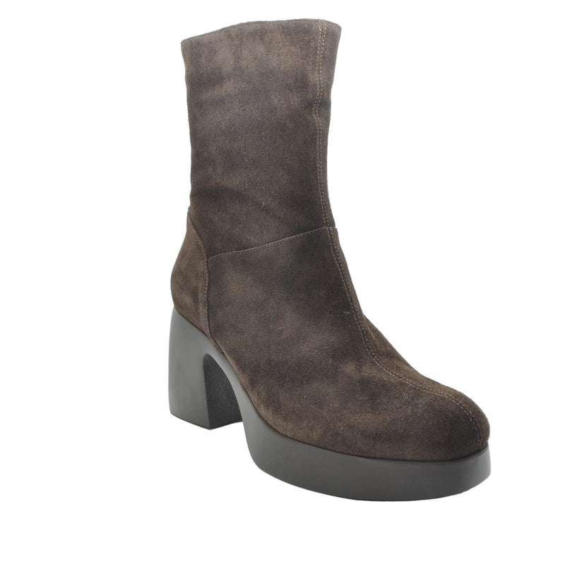 Load image into Gallery viewer, platform heeled boots
