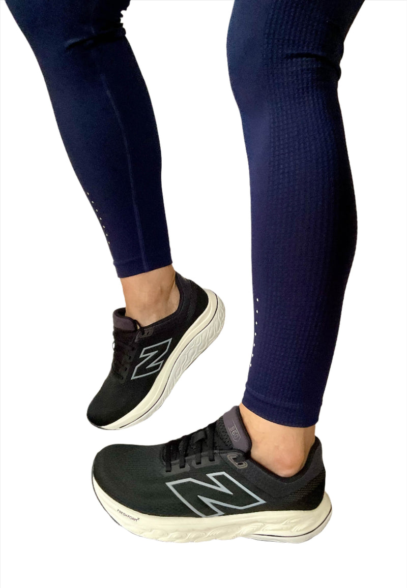 Load image into Gallery viewer, NEW BALANCE WIDE W860
