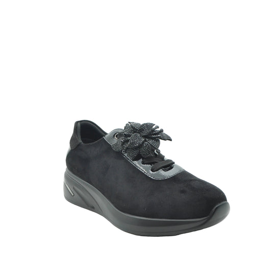 black casual dress shoes