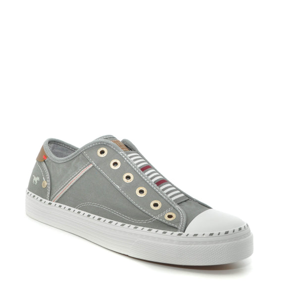 mustang summer shoes