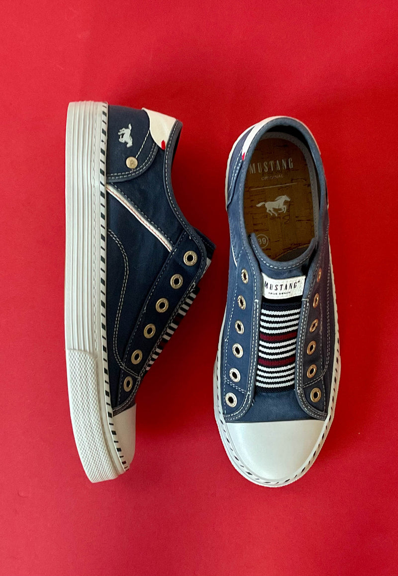 Load image into Gallery viewer, mustang blue plimsolls
