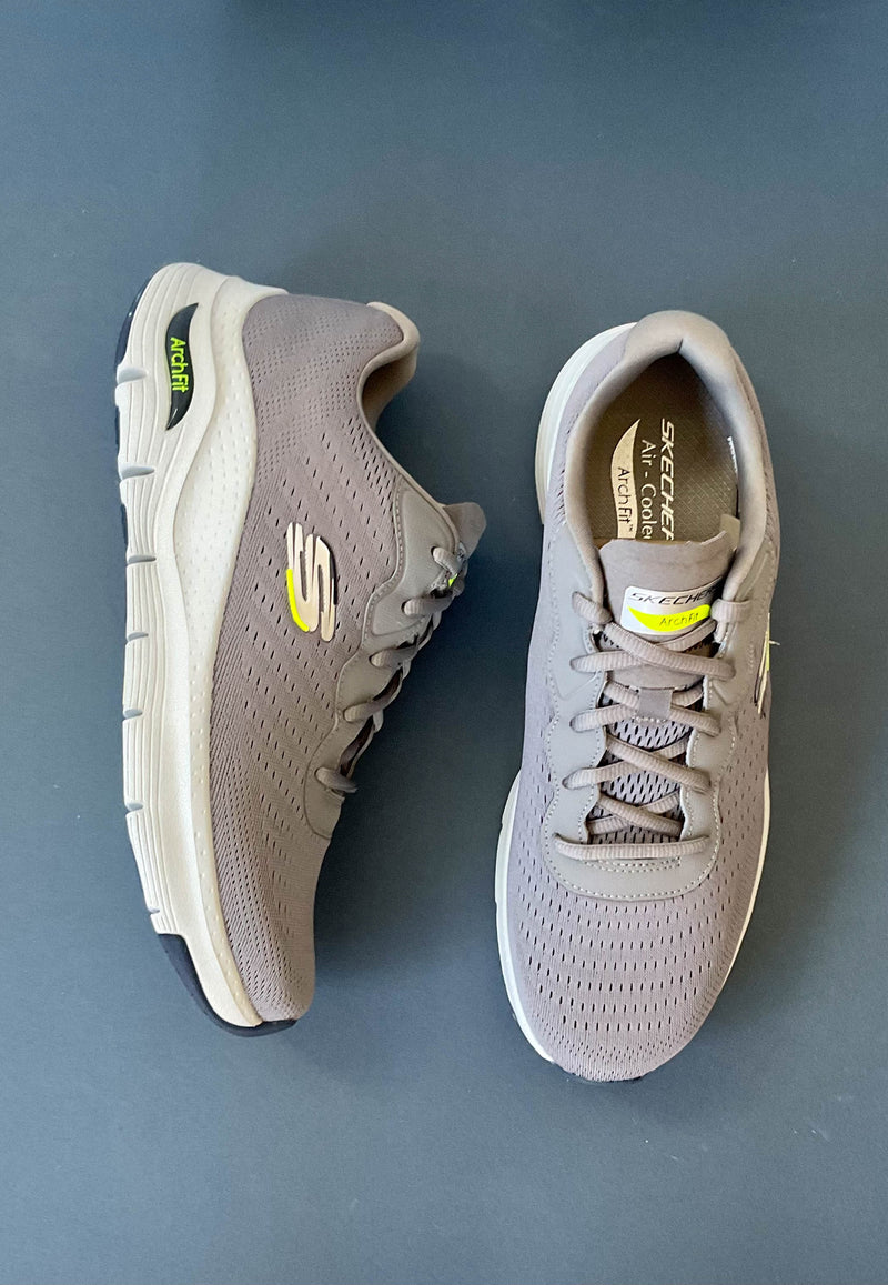 Load image into Gallery viewer, skechers mens trainers
