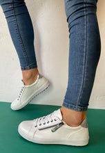 Load image into Gallery viewer, Jana wide fit shoes