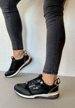 Load image into Gallery viewer, Tamaris black fashion trainers